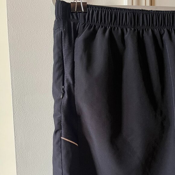 Asics Men’s Running Shorts with Liner Black Size XL - Picture 4 of 6